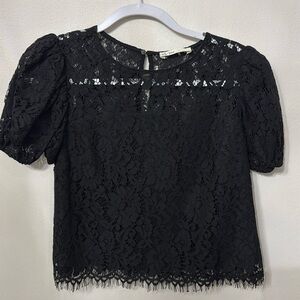 La Ven Black Lace Top